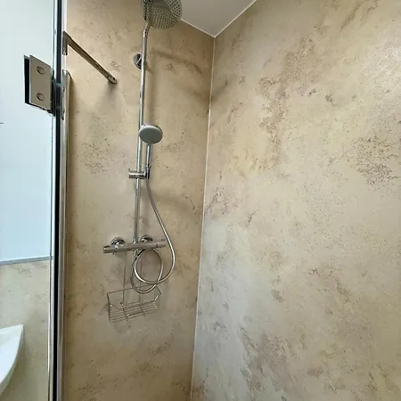 Gruene Oase In Stadtnaehe * Унна